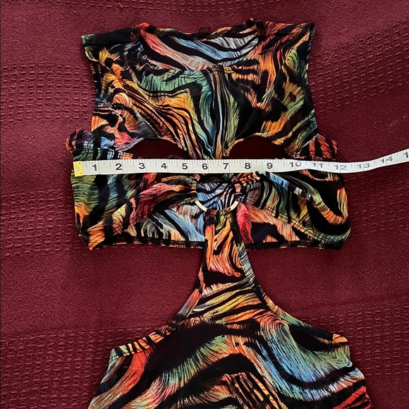 Colorful Abstract Cut-Out Mini Dress - Picture 6 of 8